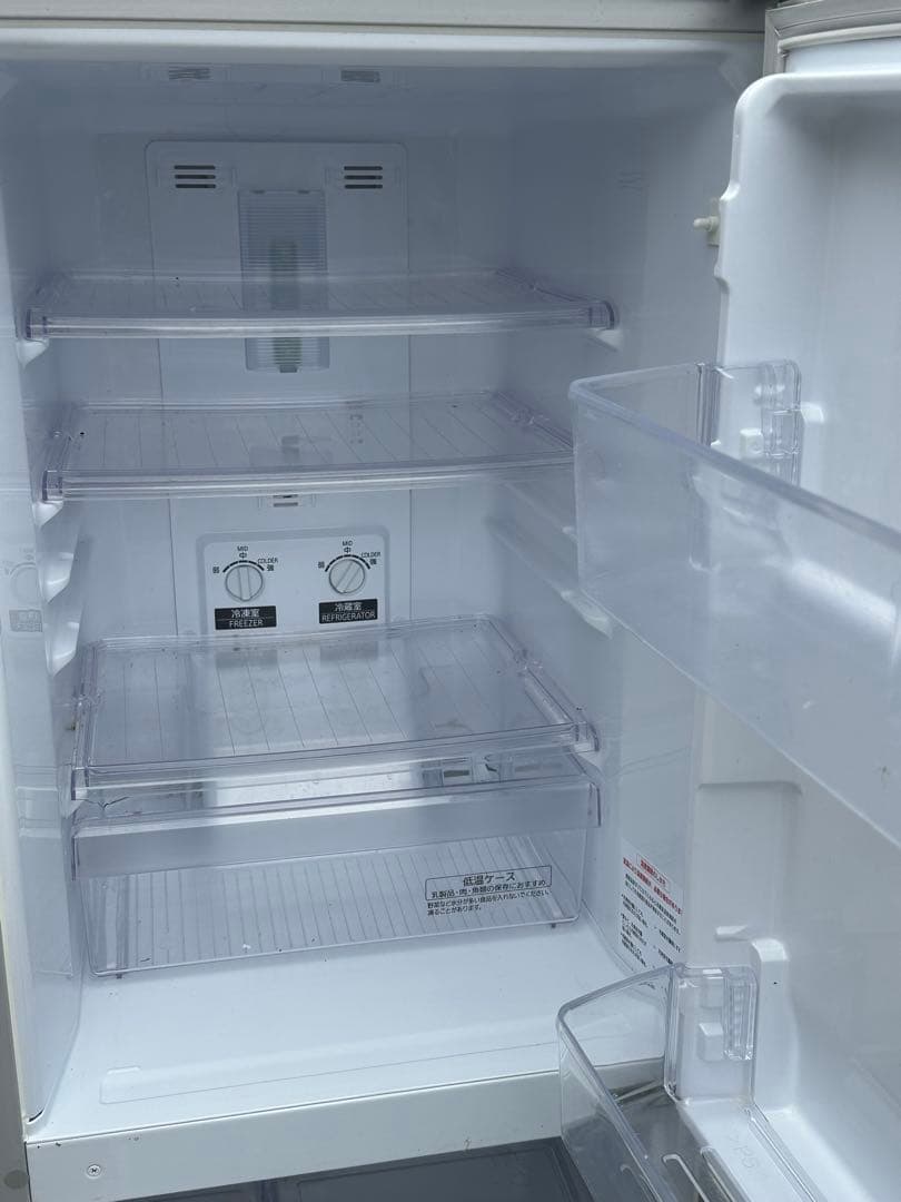 新生活応援❗️ 三菱の冷蔵庫　かっこいいシルバー　148L