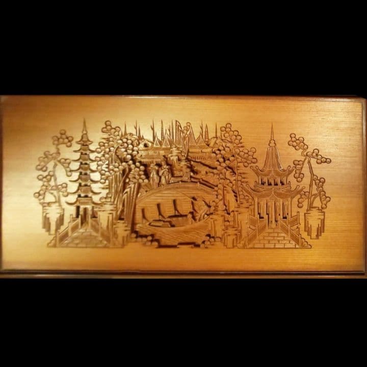 値下げ！アンティーク希少　木彫り細工がとても美しいローテーブル　ヴィンテージ