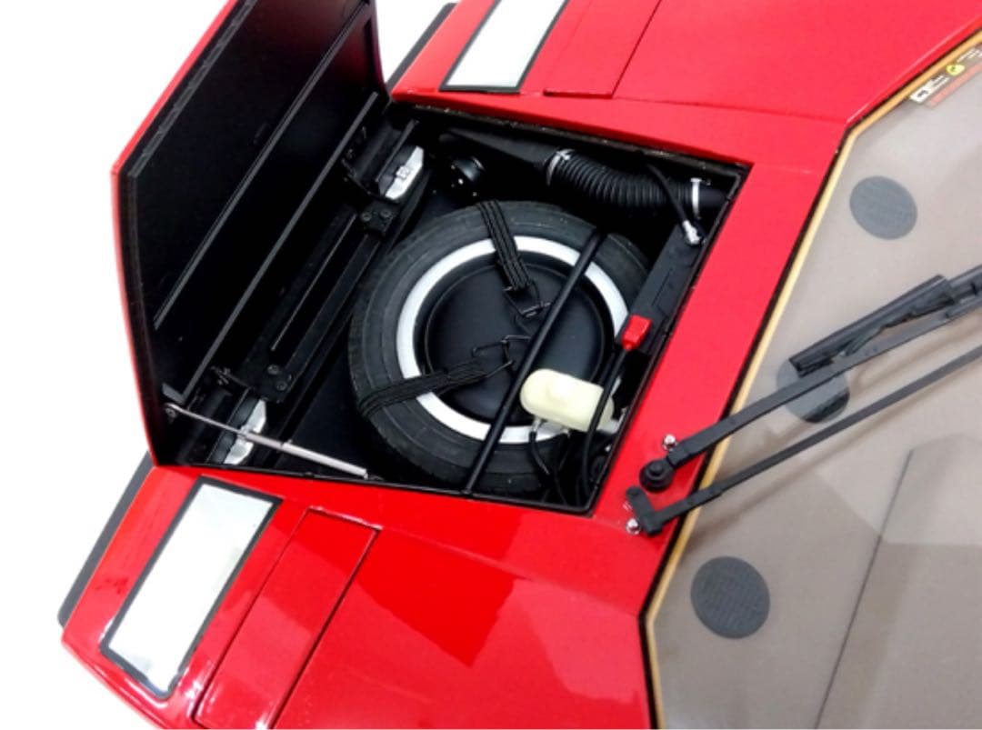 ディアゴスティーニ1/8 ランボルギーニカウンタック ウルフLP500S 完成品