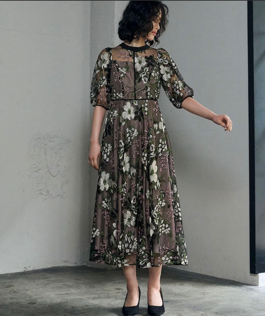 niana 花柄ドレス　ワンピース　お呼ばれドレス