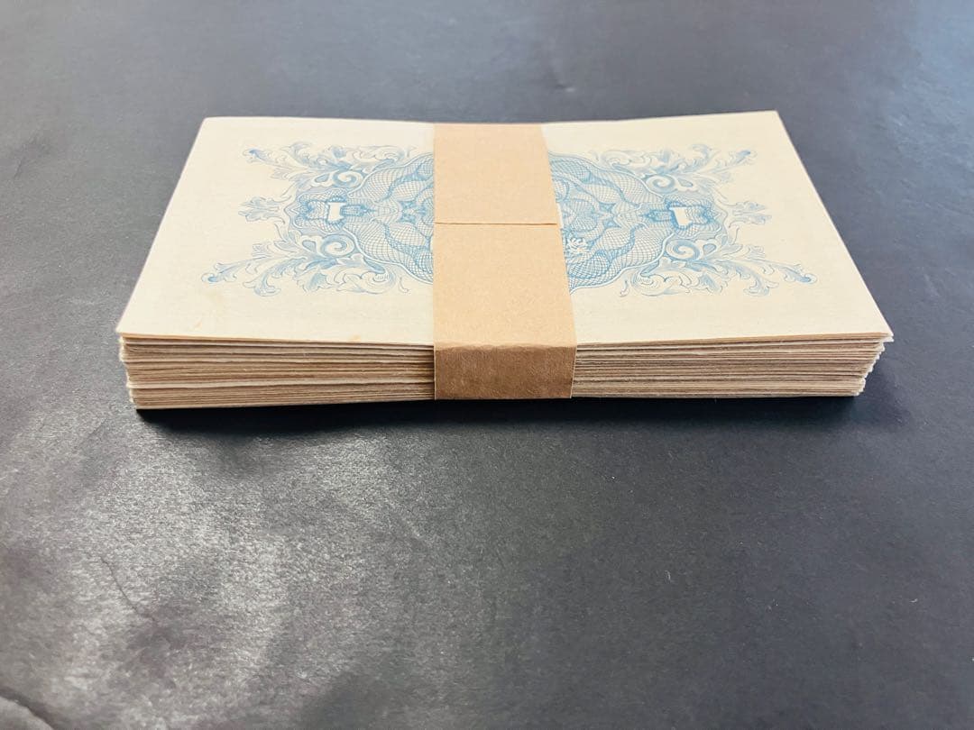 旧紙幣　二宮1円 日本銀行券A号1円　大量　未使用　本物　ピン札100枚束e25