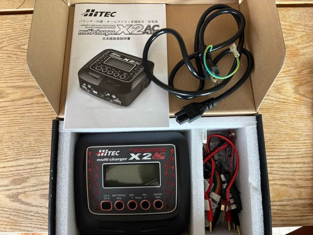 ジャンク商品　 dライクエボル、フタバプロポ、ハイテック充電器　他おまけ付き