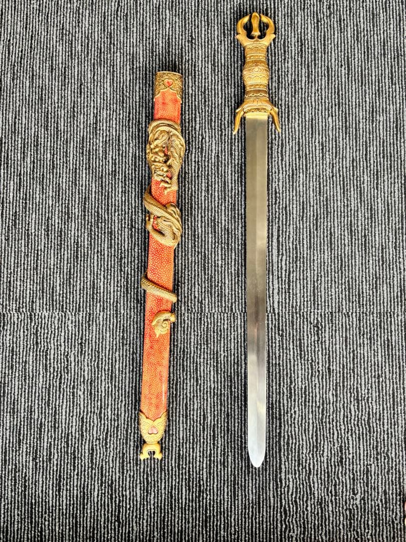 宝剣　倶利伽羅剣