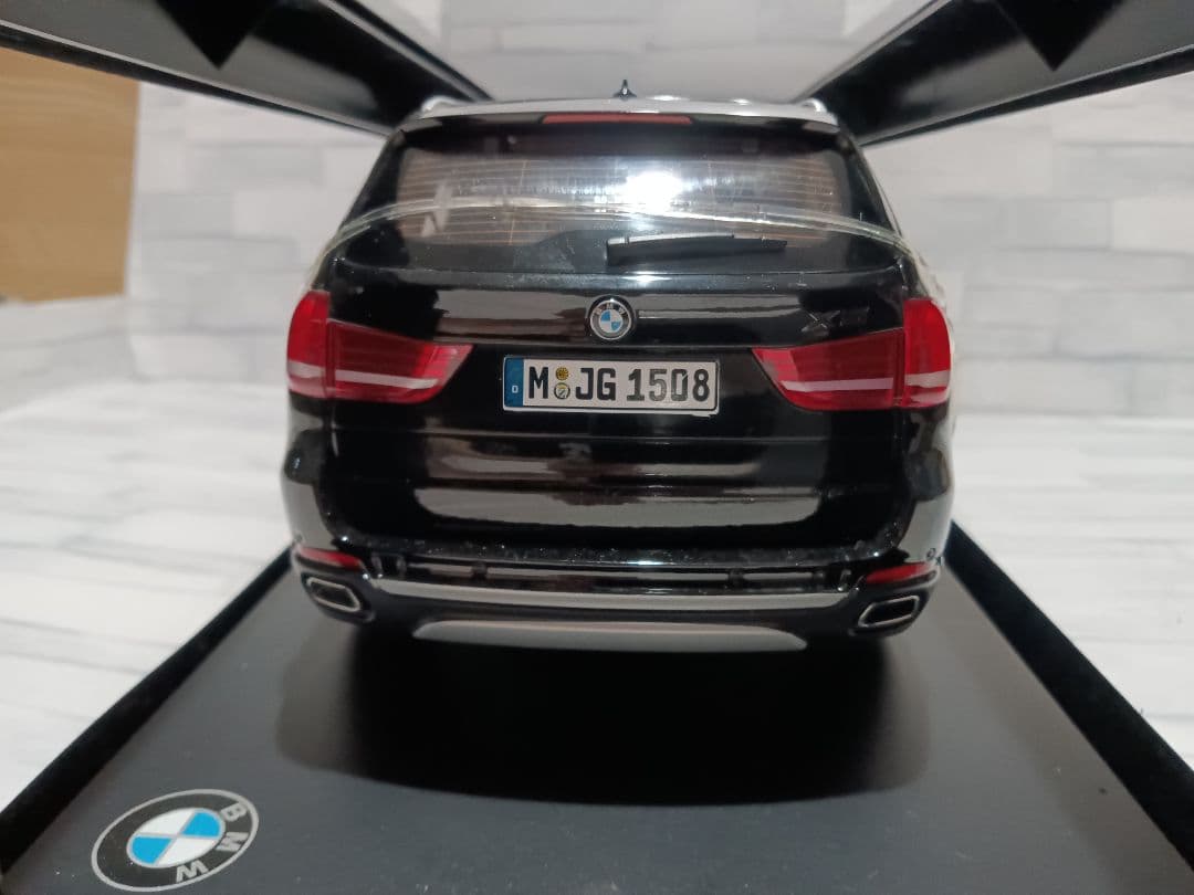 1/18 BMW X5 サファイアブラック　ディーラー正規品　ミニカー