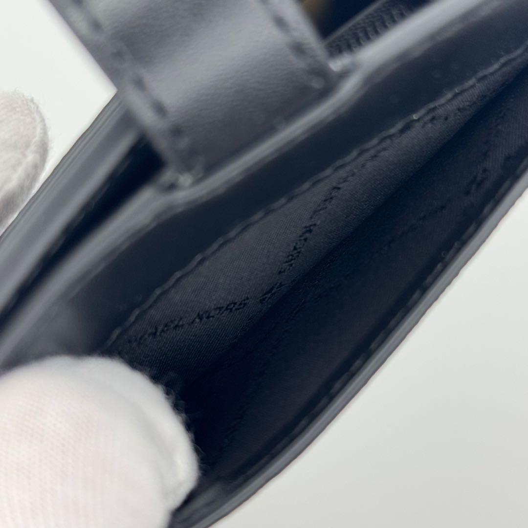 未使用　コンパクトな折り財布✨ MICHAEL KORS 折り財布 ブラック