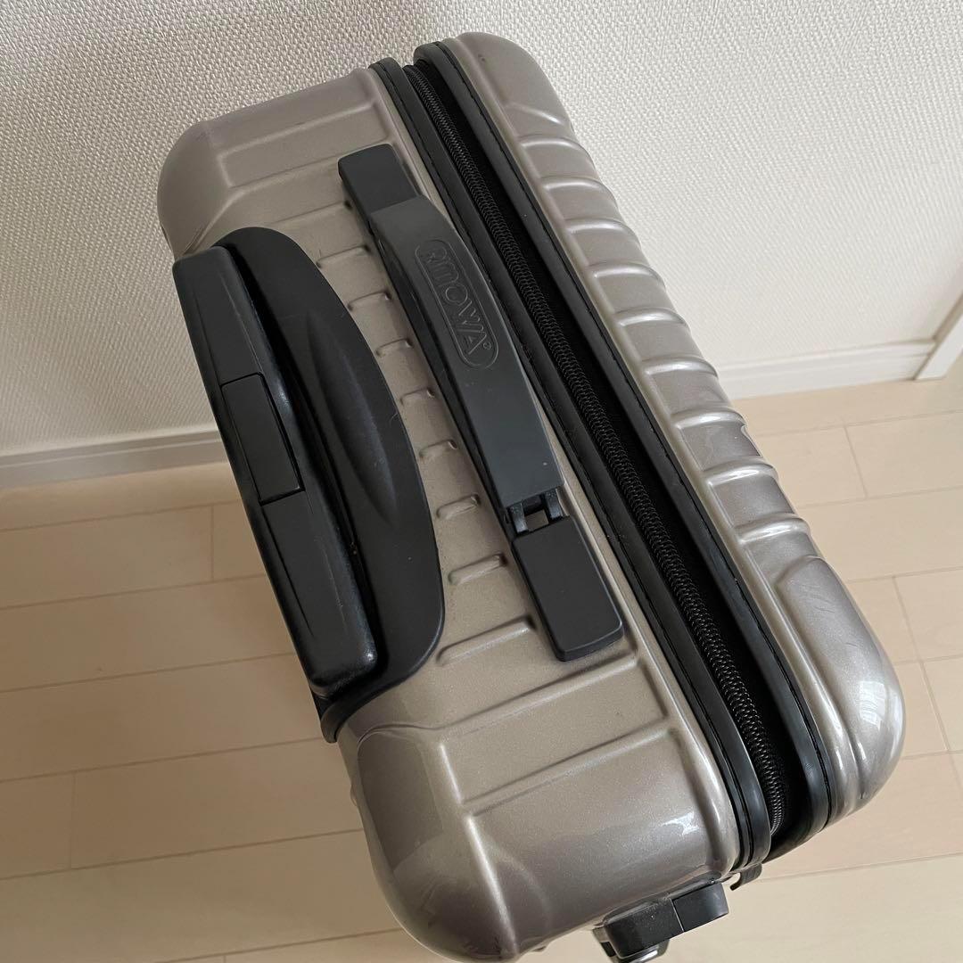 値下げ済✅リモワ サルサ 2輪 33L 付属品説明書 中板完備⭐︎人気色シャンパン