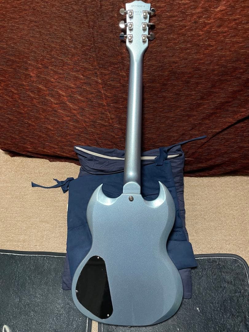 SGタイプ　エレキギター　あのちゃん風