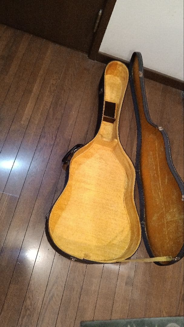 お値下げしました。 カワイ・アコースティックギター F100 ビンテージ激レア物