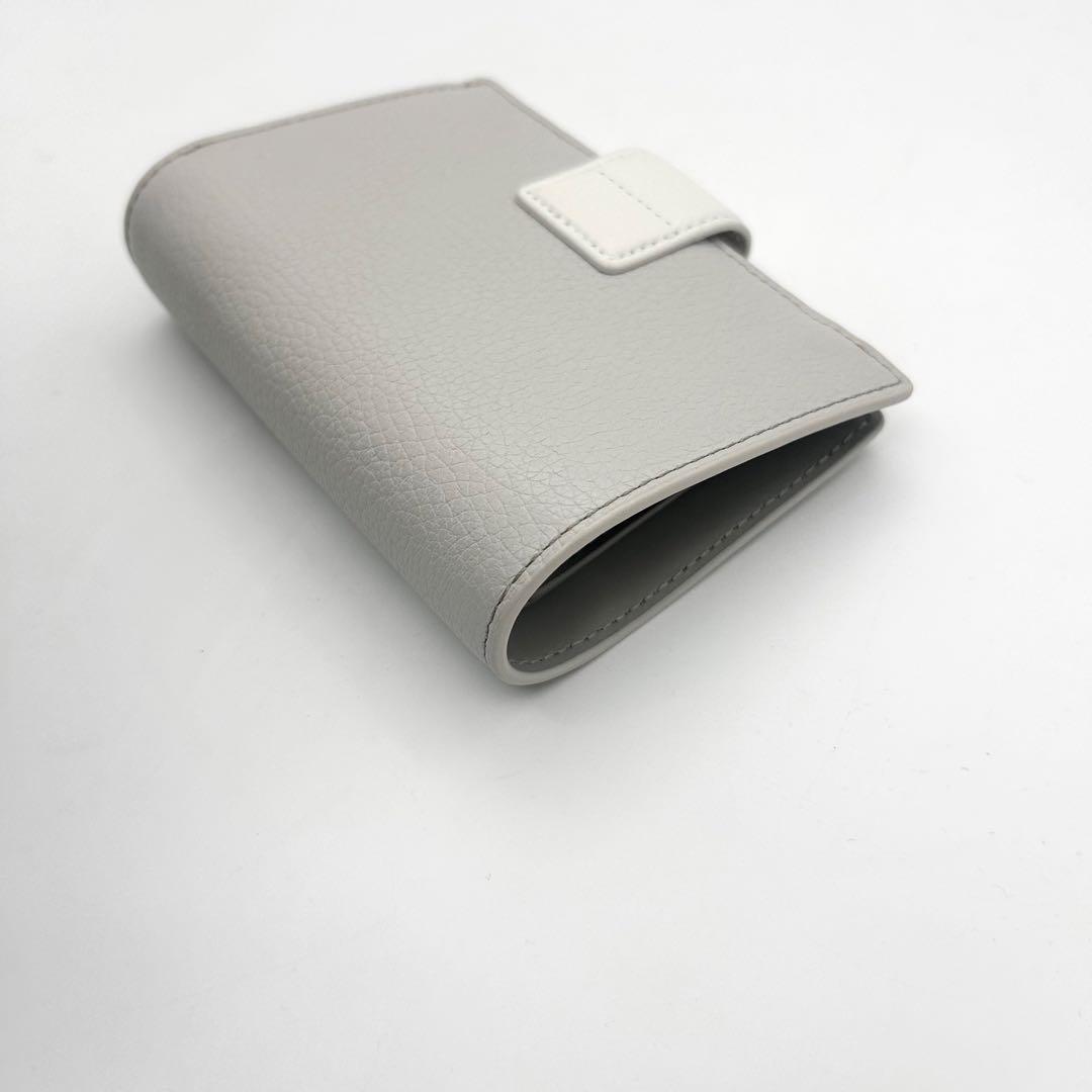 未使用級　FURLA　フルラ　二つ折り財布　レザー　バイカラー　アーチロゴ