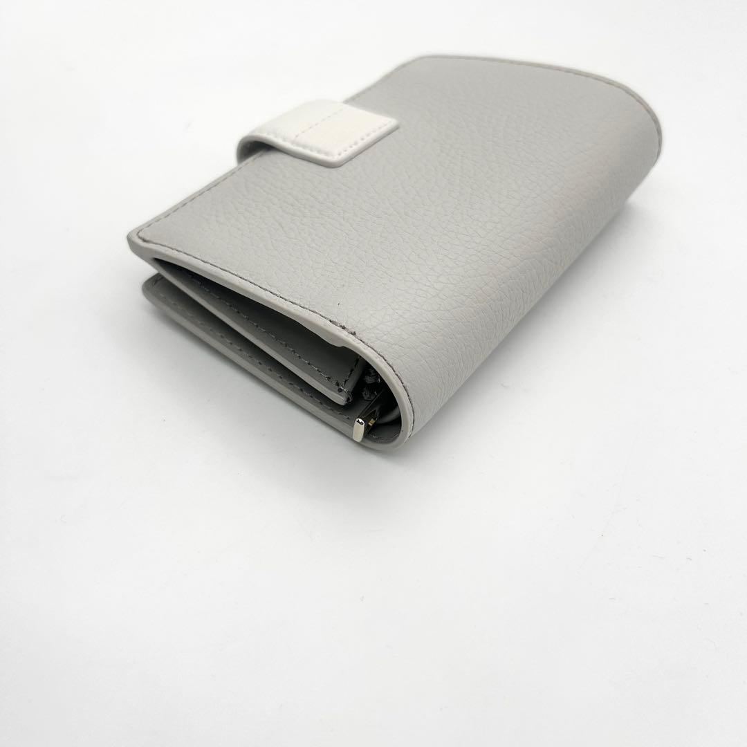 未使用級　FURLA　フルラ　二つ折り財布　レザー　バイカラー　アーチロゴ