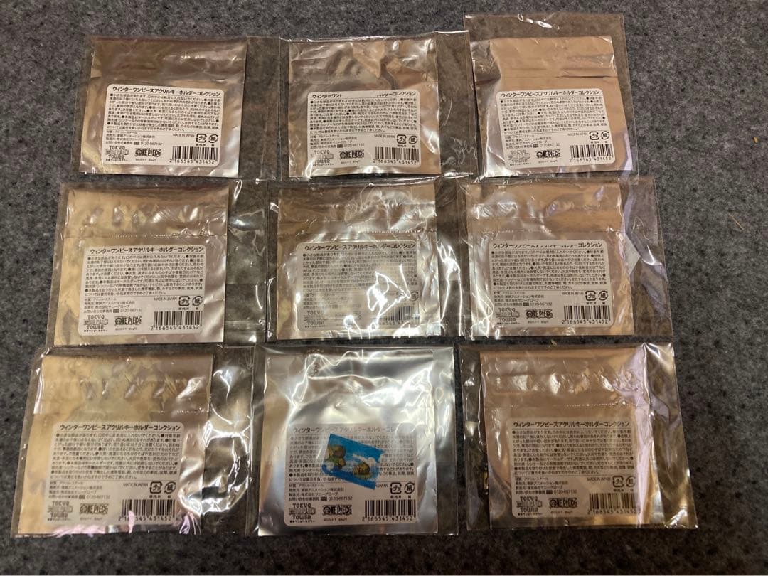 ウィンターワンピース　アクリルキーホルダー　コレクション