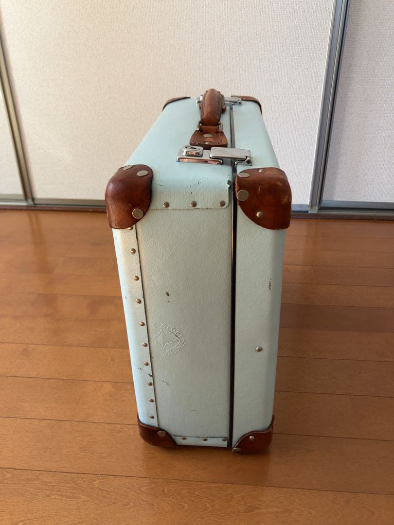 グローブトロッター GLOBE TROTTER スーツケース エアキャビン 水色