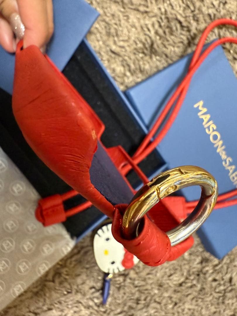 HELLO KITTY スマホケース レッド