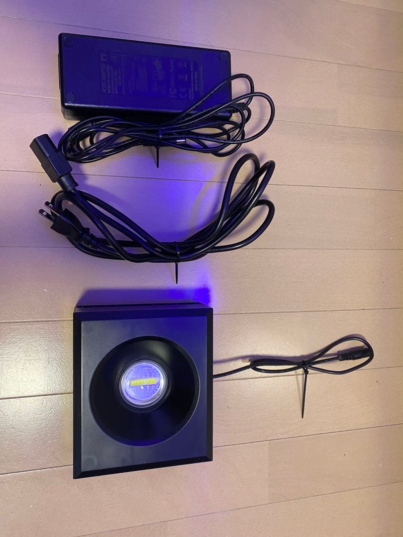 Red Sea ReefLED 90 サンゴ用照明本体 ※コード傷（剥け）あり