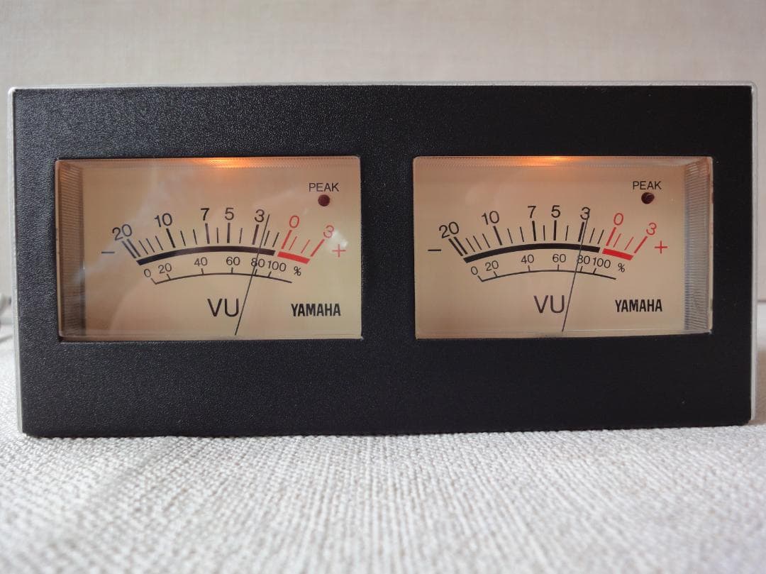 自作ステレオVUメーター199号機（YAMAHAピーク表示付）