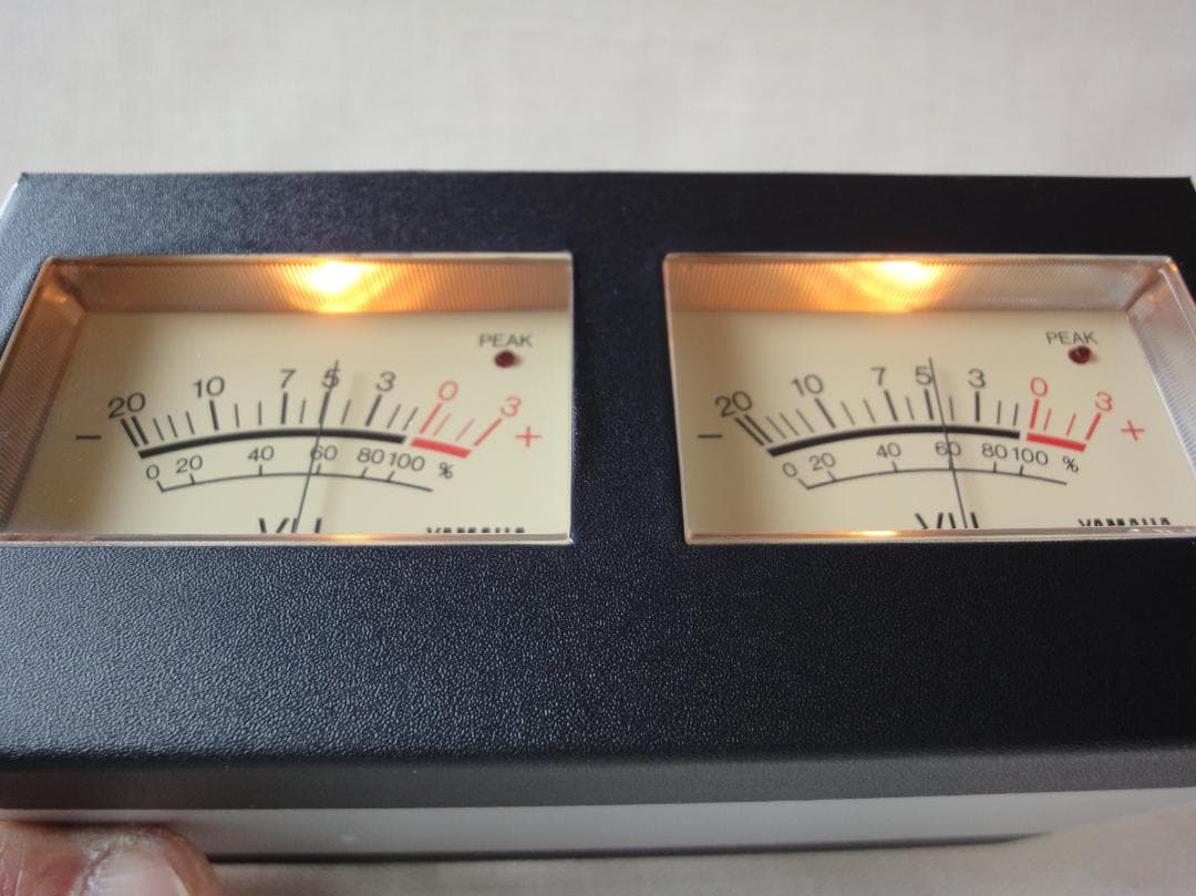 自作ステレオVUメーター199号機（YAMAHAピーク表示付）