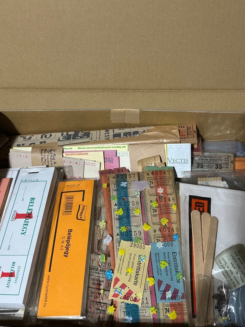 海外、バスチケット・コレクション希少な物も含むランダム2kg超、おまけにレア追加