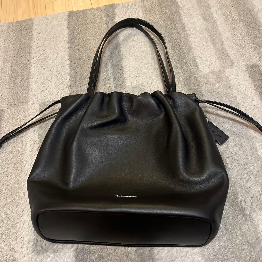 COACH ブラック ショルダーバッグ ドローストリング
