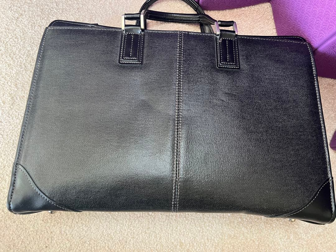 ビジネス　ダレスバッグ　サンワダイレクト　 豊岡製鞄 鍵付 ブラック