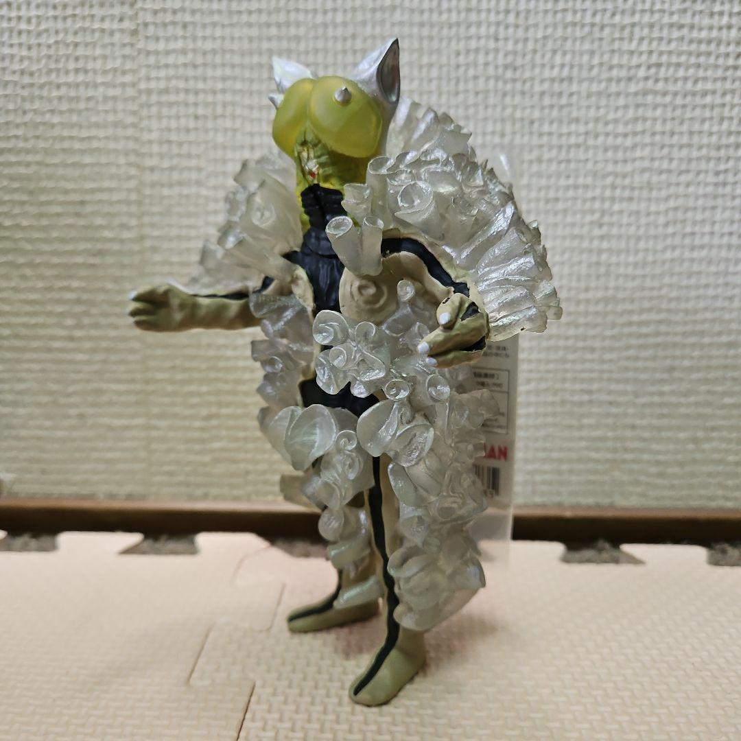 ウルトラ大怪獣シリーズ5000　プラチク星人