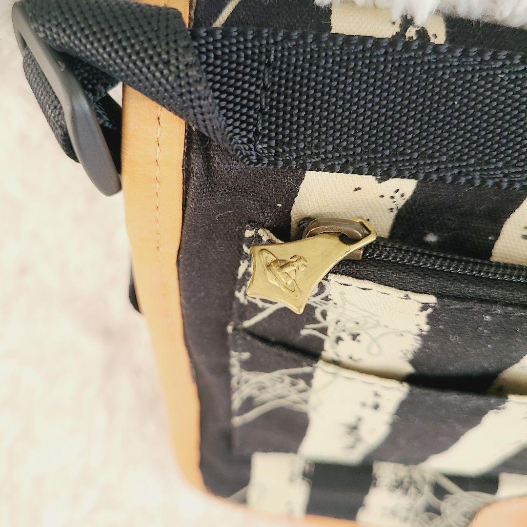 レア ヴィヴィアンウエストウッド オーブ型押し ショルダー 斜め掛けバック