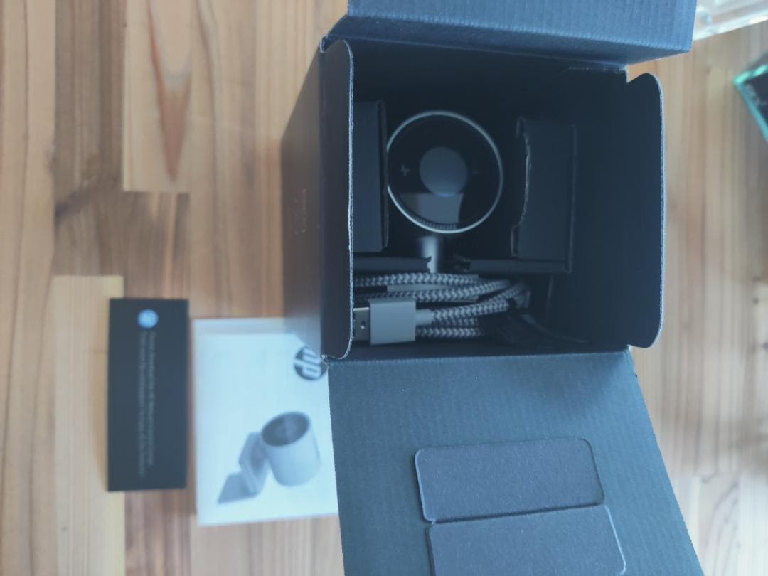 HP 950 4K WEBカメラ