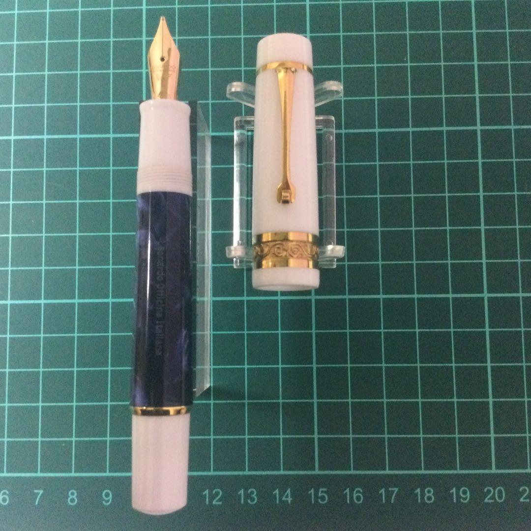 レオナルド万年筆 フェリーチェ ダークブルー 14K 太字(B)