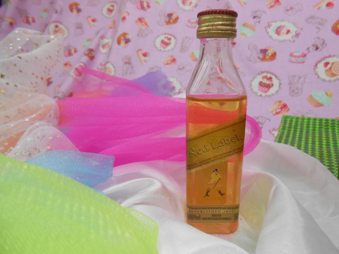 未開封9.980円Hennessyコニャックとジョニーウォーカー赤ラベル