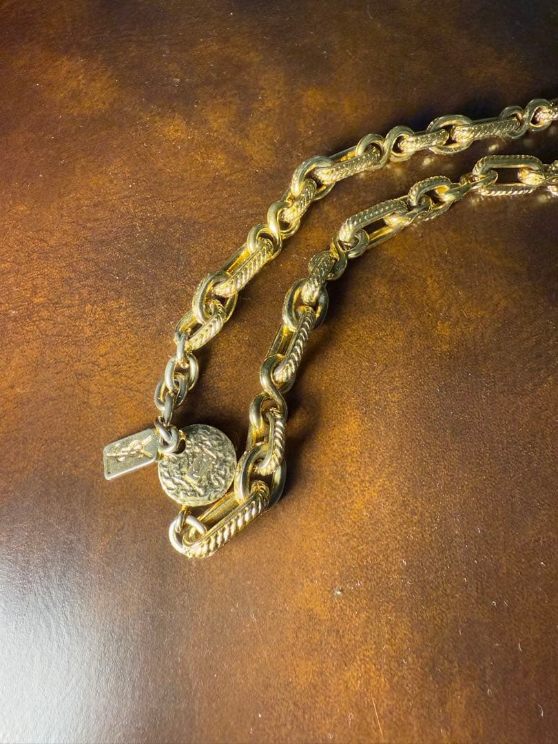 Yves saint Laurentイヴ・サンローラン　チェーンネックレス