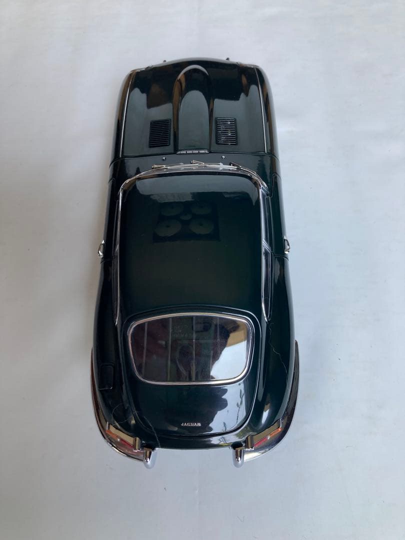 AUTOart JAGUAR E-TYPE ダイキャストモデル