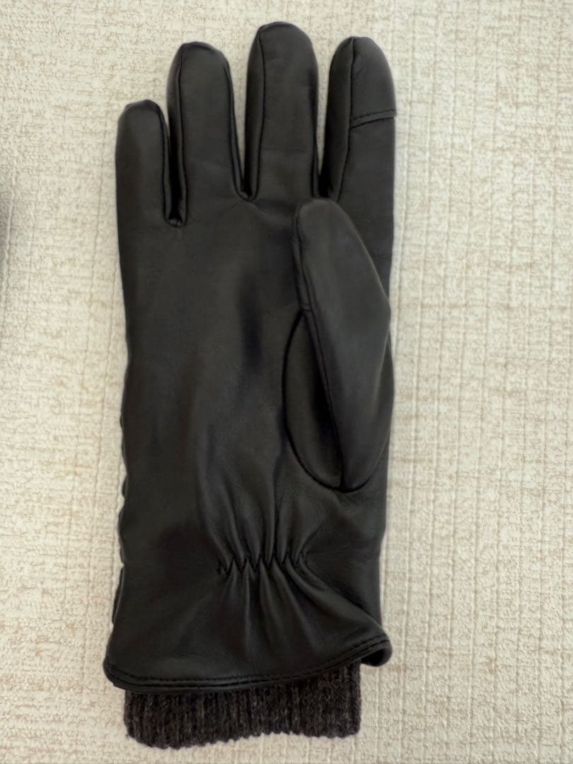 【新品】ポロラルフローレン　手袋　ブラック　サイズＳ