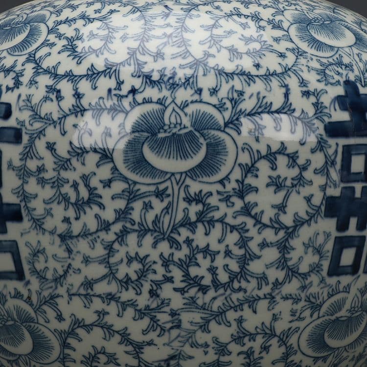 青花喜字尖蓋壺 西瓜壺 茶壺 景徳鎮 陶磁器 装飾品 現代工芸品 美術品 置物