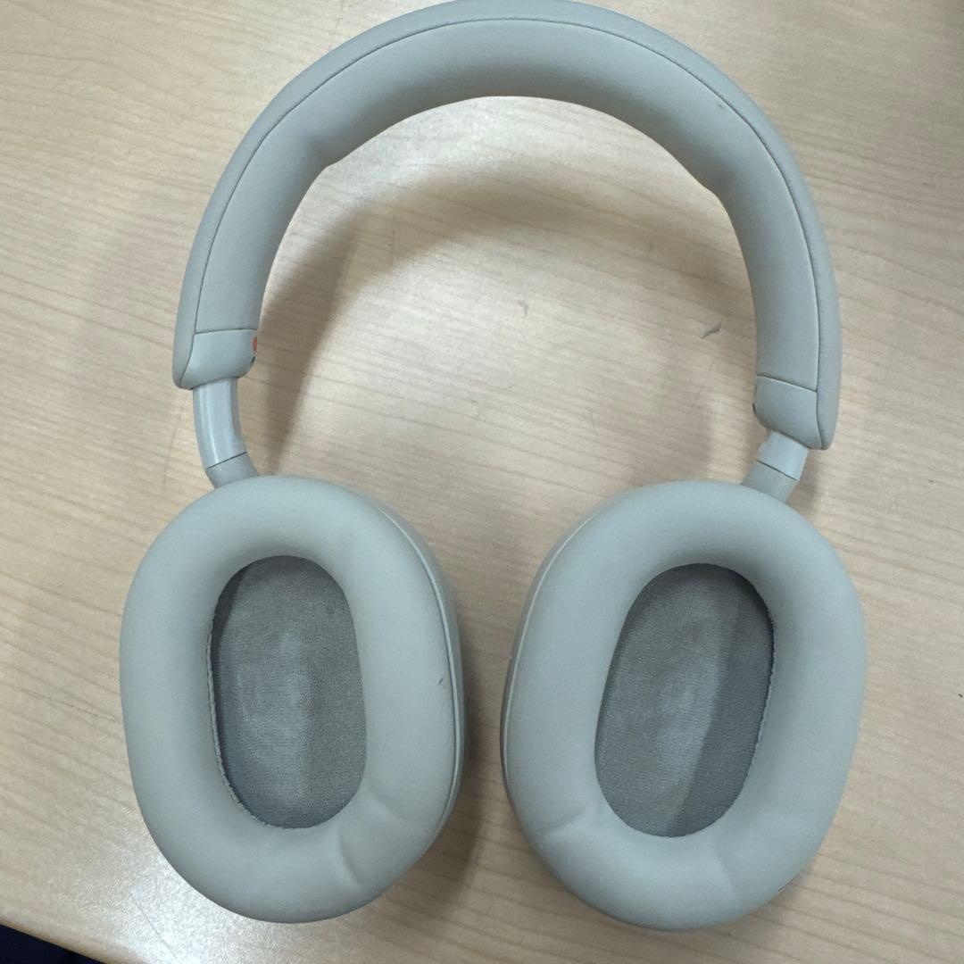 Sony ワイヤレスヘッドホン グレー WH-1000XM5