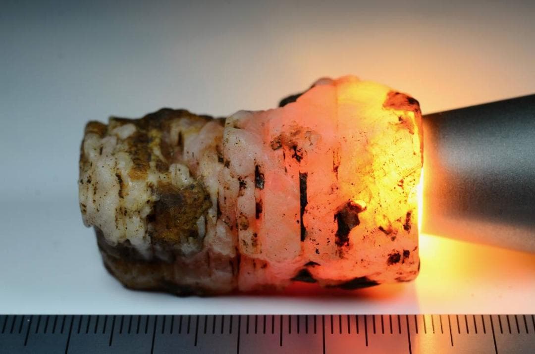 コランダム ★ ミャンマー産 鉱物 原石 宝石 ルース 天然石 サファイア