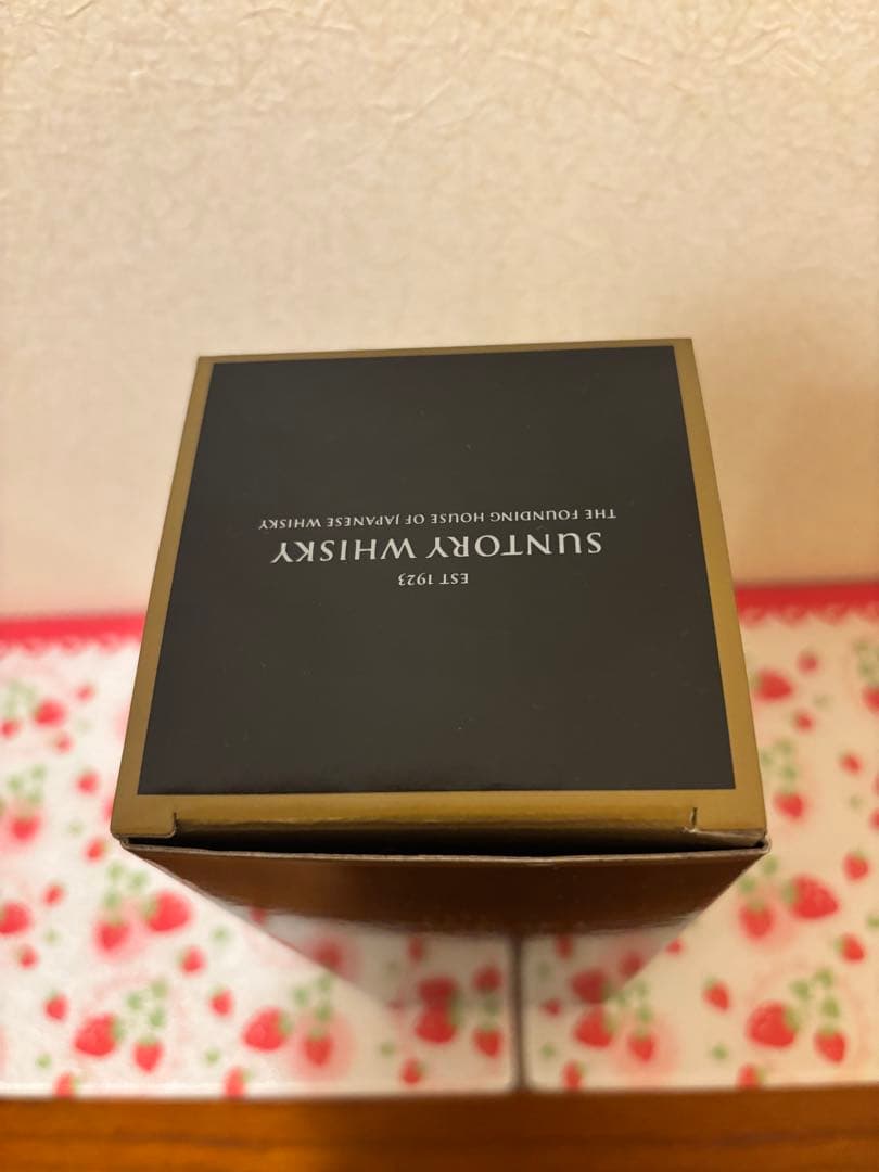 値下げしました　山崎18年一本と白州18年（海外でも人気の旧ボトル）箱付き