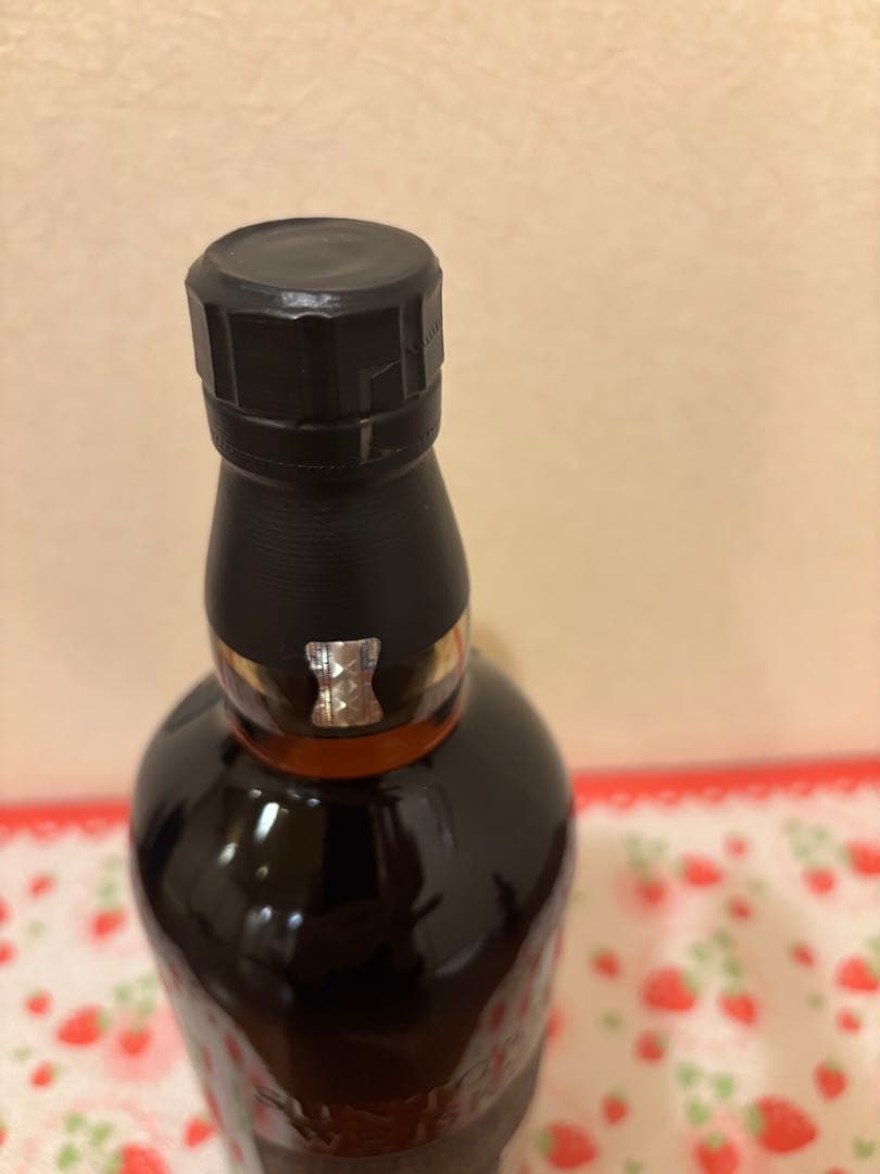 値下げしました　山崎18年一本と白州18年（海外でも人気の旧ボトル）箱付き