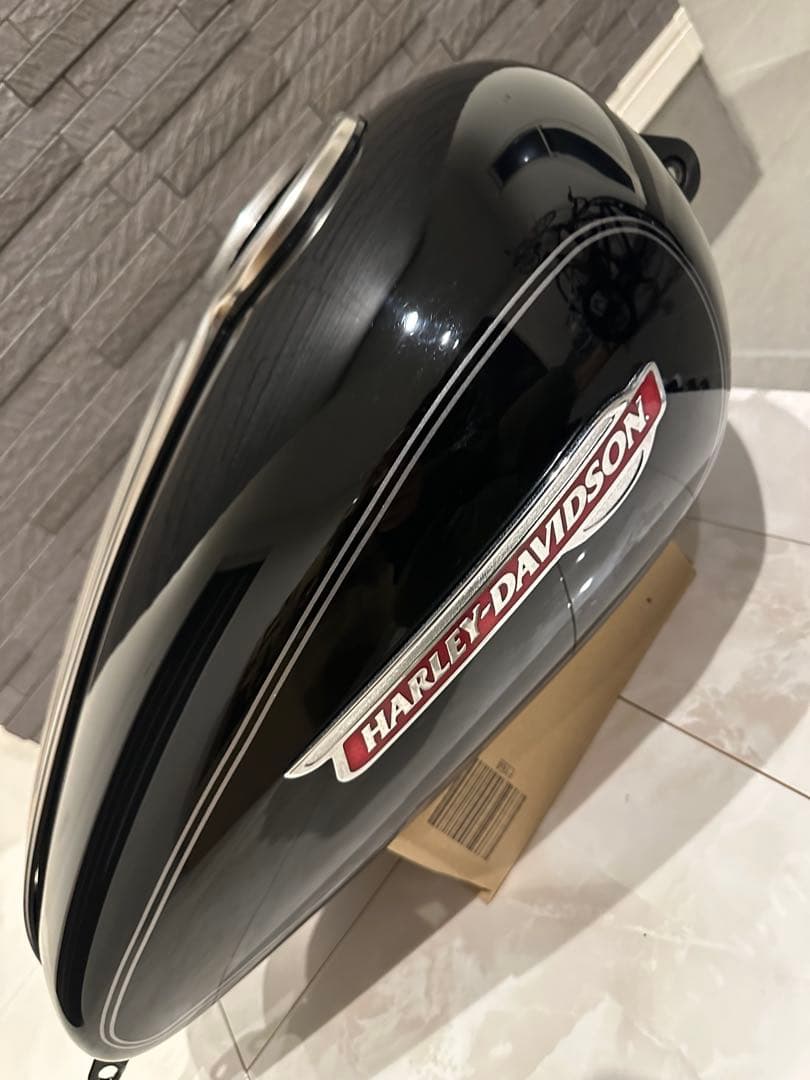 【スポーツスター】純正タンク　4.5ガロン　インジェクション　07年以降適合