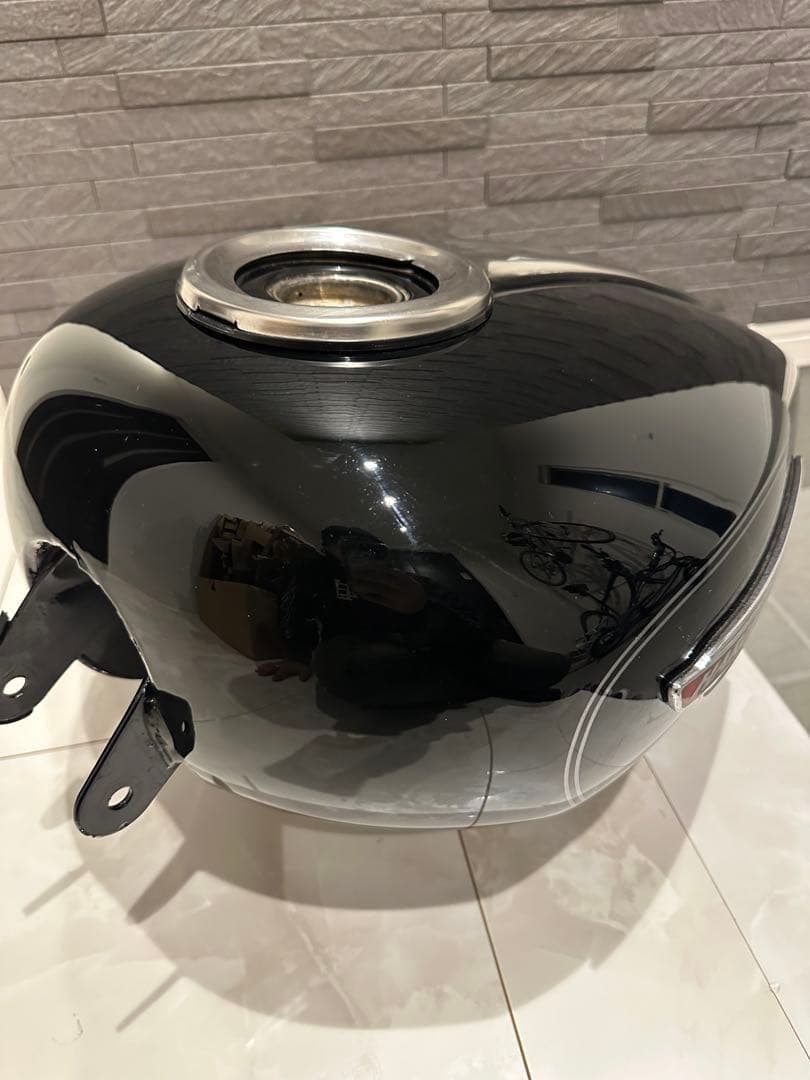 【スポーツスター】純正タンク　4.5ガロン　インジェクション　07年以降適合