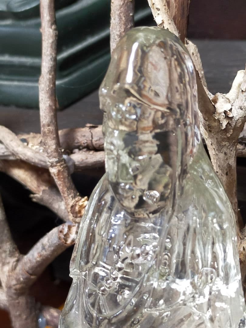 ♥値下げ♥　珍品　硝石製　観音像　３５９ｇ　観音様　観音菩薩　仏像　骨董　水晶風