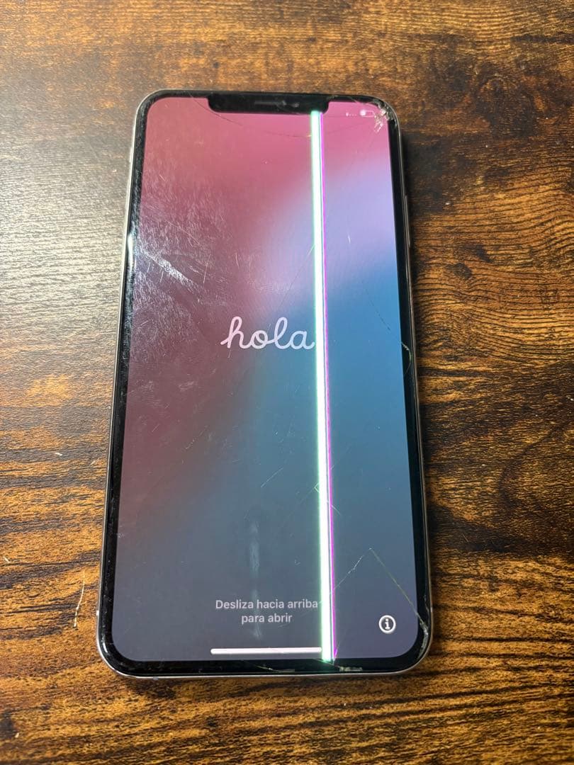 Apple iPhone XS Max シルバー 本体　64GB