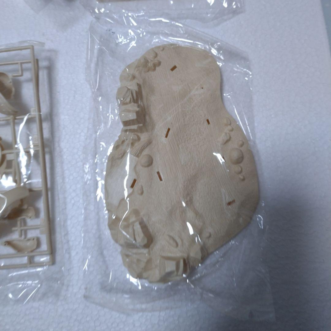 ジェームズ・ボンド　オッドジョブ　プラモデル２個セット　ポーラライツ