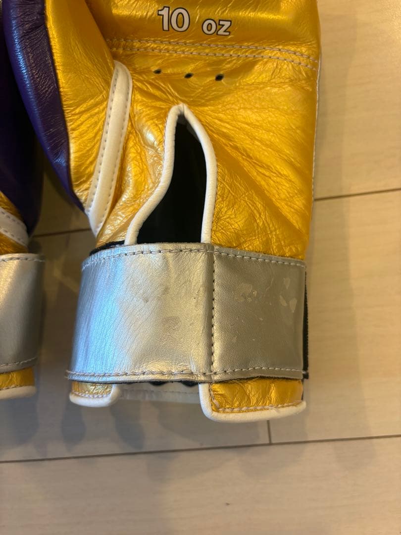 Winning ボクシンググローブ 10 oz シルバー/パープル　箱あり