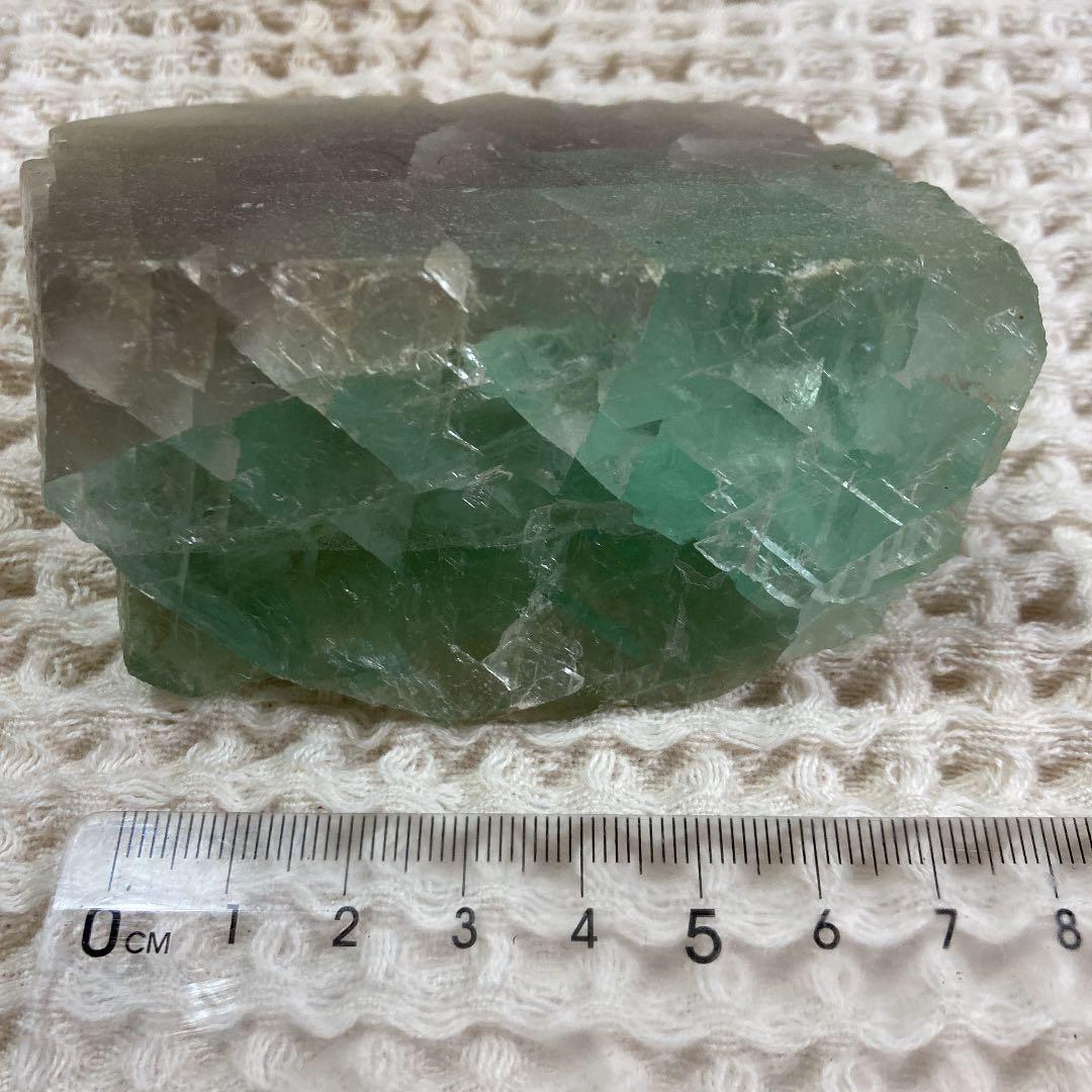 エメラルドグリーン　原石　☺︎ パワーストーン
