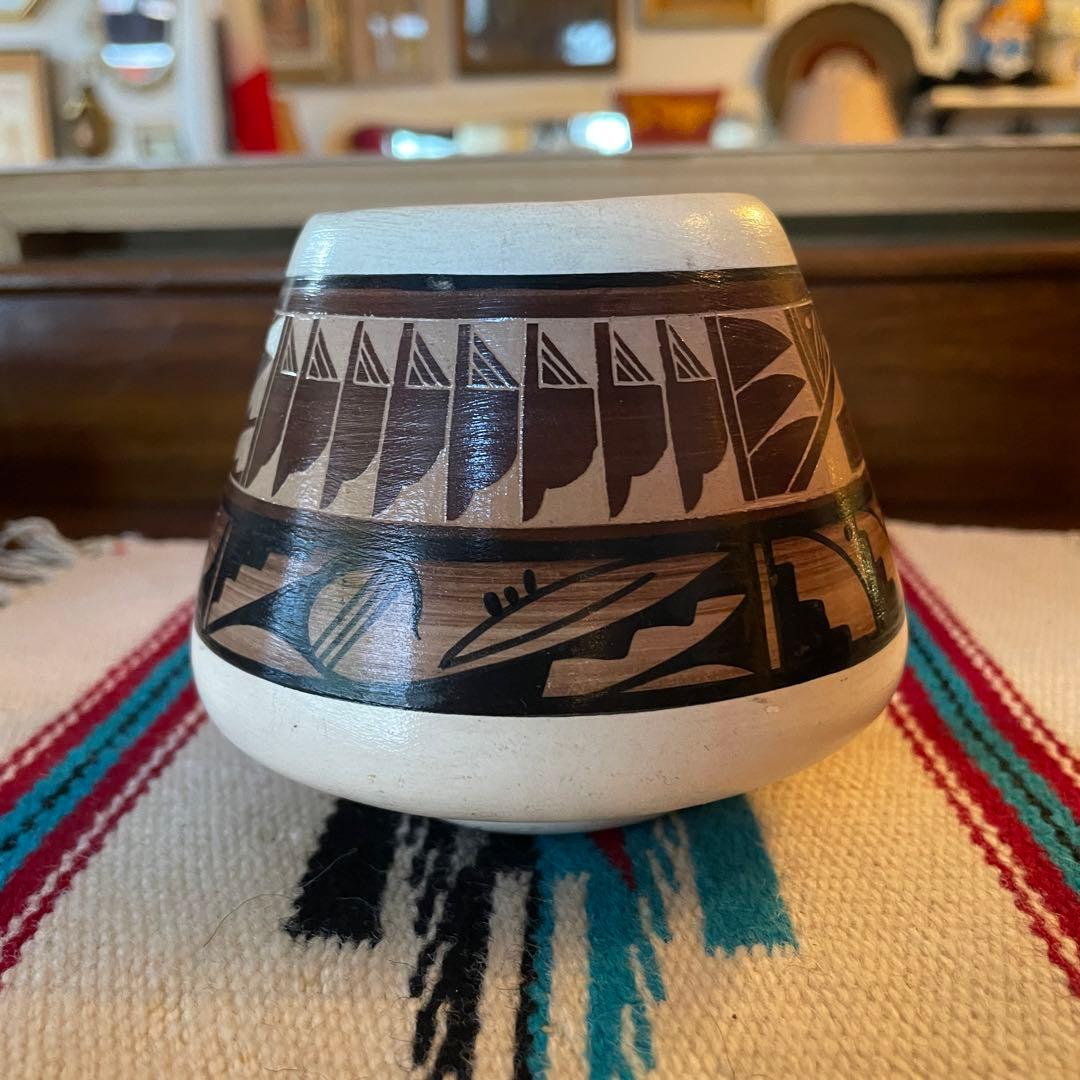 希少品！ネイティブアメリカン　navajo 壷　ナバホ族インディアンプエブロ