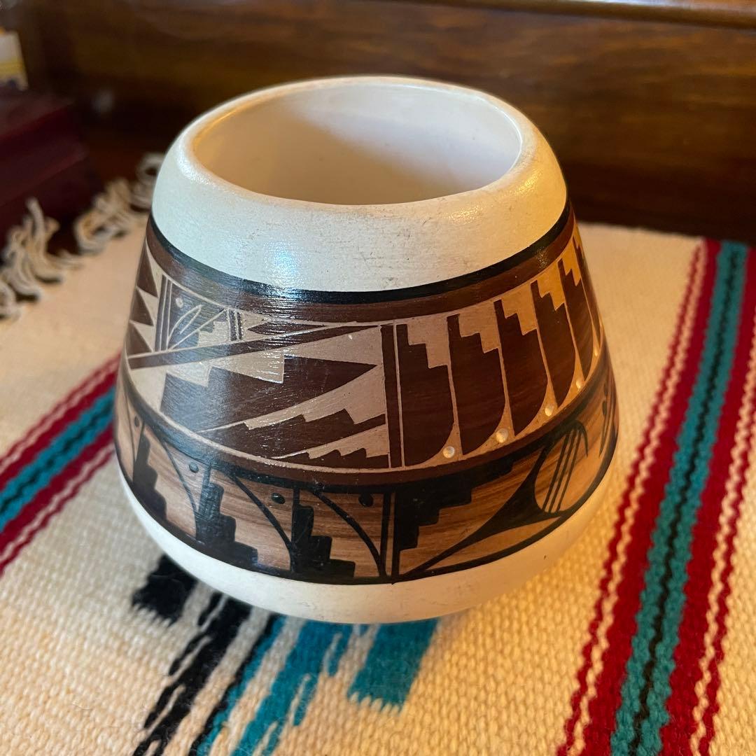 希少品！ネイティブアメリカン　navajo 壷　ナバホ族インディアンプエブロ