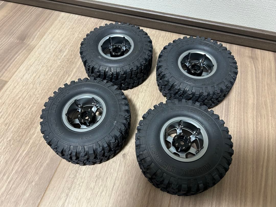 タイヤ　ピットブル　ロックビースト　1.9 クローラー　プロライン　トラクサス