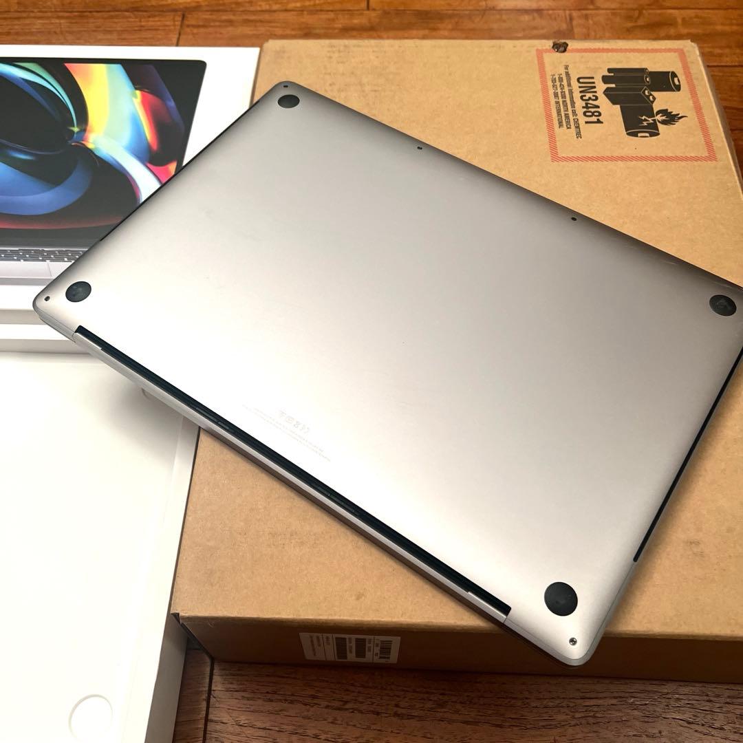 SORA　MacBook Pro 16インチとケース