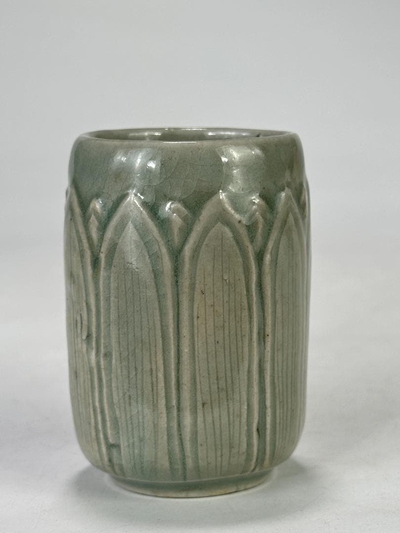 韓国美術　高麗〜李朝時代　高麗青磁　蓮花文筒杯　茶道具　時代　古物　朝鮮古陶磁