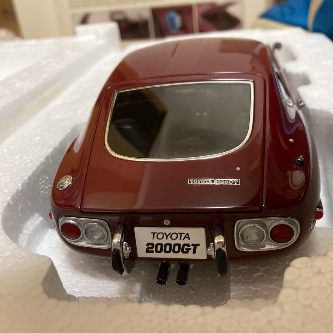 TOYOTA 2000GT バーガンディ 1/18 ミニカー