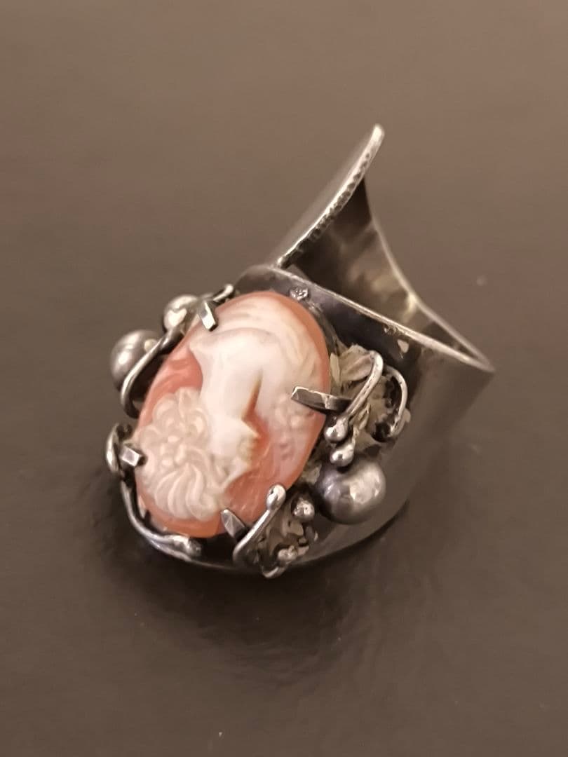 ヴィンテージ カメオ シルバー デザイン リング サイン入り